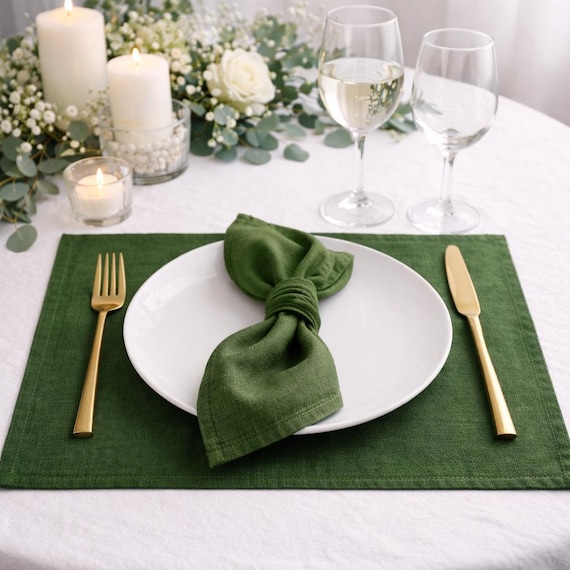 Grüne Leinen Tischsets für Hochzeitstisch Dekor, rustikale Bauernhaus Tuch Abendessen Tischsets Set 6, 8, 10, handgemachte Tischdekoration