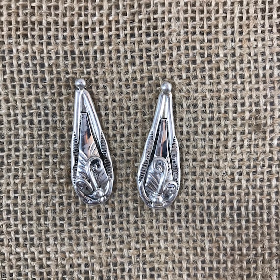 Hand-tooled Teardrop Sterling Silver Earringd