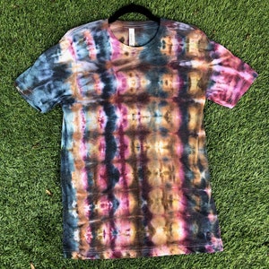 Genie&#39;s Spell Tee - Unisex Medium
