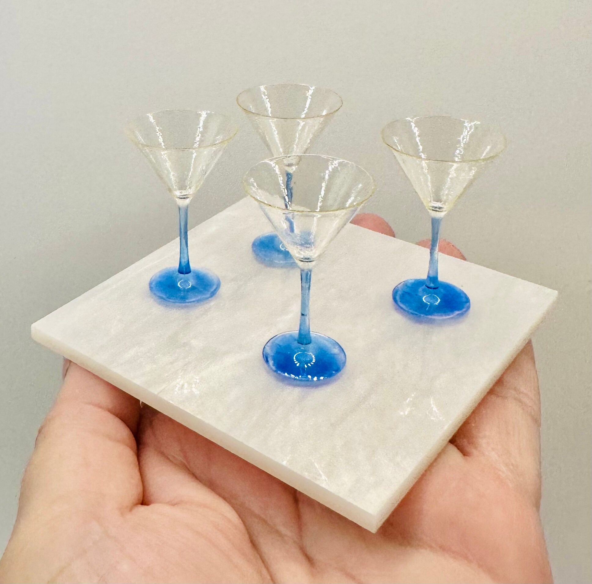 Miniature Martini Glasses | Dollhouse Cocktail Glass | Small Plastic Cups  for Doll House Food Craft (4 pcs / Clear / 26mm x 38mm)