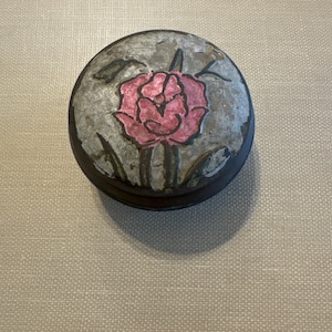 Mini Round Vintage Pill Box - Pill Box - Vintage Pill Case - Vintage Pill Box With - Victorian Pill Box - Metal Trinket Box With Floral