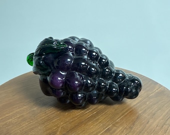 Blown Glass Bunch Of Grapes, Purple Grapes & Green Leaf/Stem - Murano Italian Style Glass Fruit - Kitchen Dining Room Home Decor - Vintage