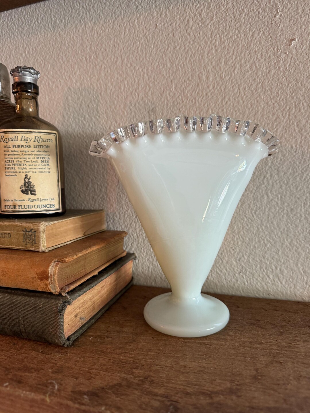 フェントン　花瓶　シルバークレスト Fenton フェントン シルバークレストのフリルが可愛い 大きな