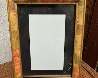 Floral Picture Frame - Wooden Floral Frame - Vintage Floral Frame - Vintage Floral Picture Frame - Vintage Home Decor - Girls Room Decor