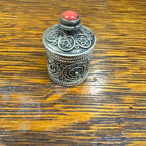 Mini Stone and Silver Pill Case - Small Vintage Trinket Case - Small Stone Trinket Case - Pill Case - Metal and Stone Trinket Box