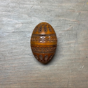 Hand Carved Egg Trinket Case - 19th Century Carved Egg - Victorian Handcarved Nut