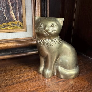 Vintage Brass Cat with Floral Color - Brass Cat - Mid Century Midern Brass Cat - Brass Cat - MCM Home Decor - Cat Lover