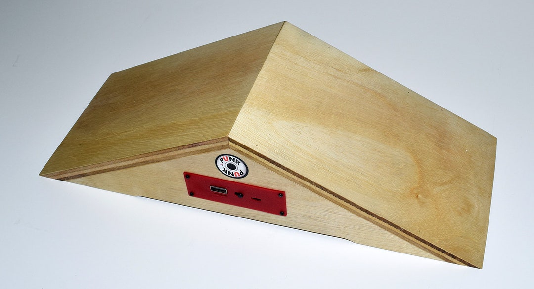 Aframe Double Kicker Fingerboard Ramp W/ Usb Rechargeable Bluetooth