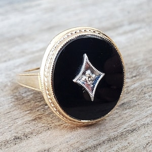 Vintage 10K Black Onyx Diamond Ring Sz 6