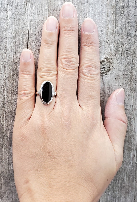 Vintage 10K White Gold Black Onyx Ring - image 2