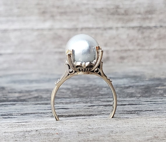 Vintage 14K White Gold Pearl Solitaire Ring - image 1