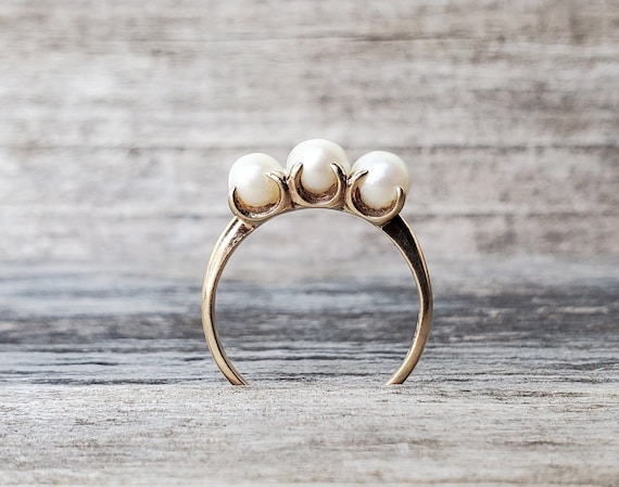 Triple pearl ring sale