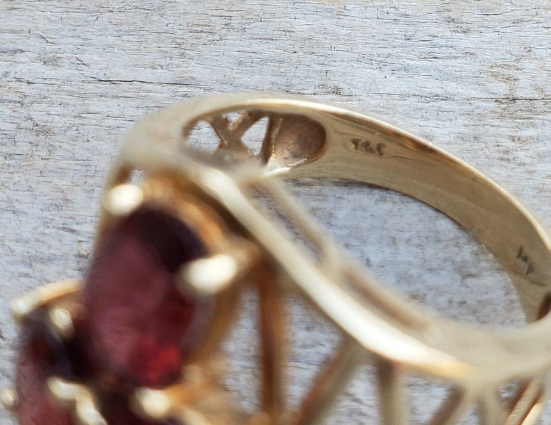 Vintage 14K Garnet Cocktail Ring