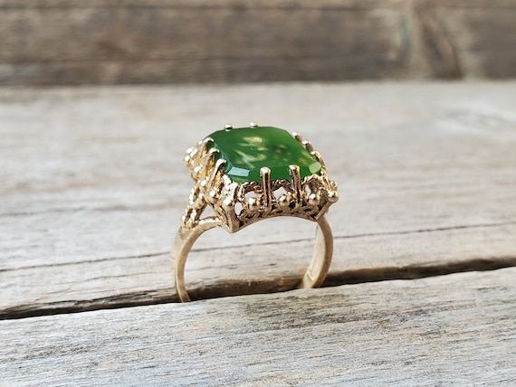 Vintage 10K Jade Ring - image 3