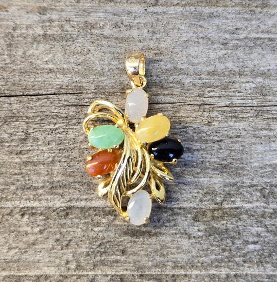 14K Jade Multi Color Pendant - image 1