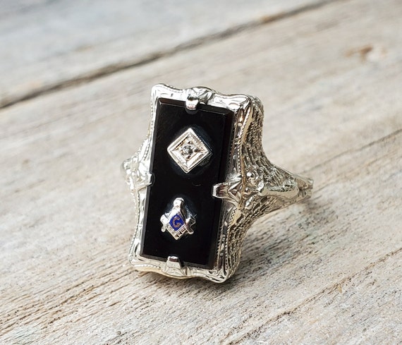 Antique 14K Black Onyx Masonic Ring - image 3