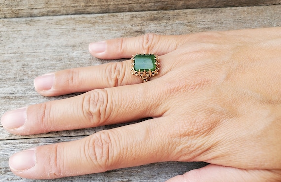 Vintage 10K Jade Ring - image 9