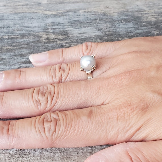 Vintage 14K White Gold Pearl Solitaire Ring - image 9