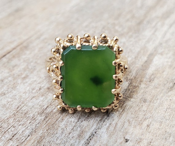 Vintage 10K Jade Ring - image 2