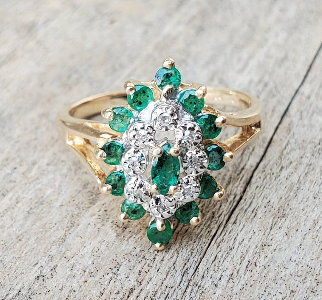 Vintage 10K Emerald and Diamond Ring Size 6 1/2 - Etsy