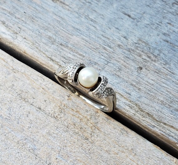 10K Pearl and Diamond Ring - image 7
