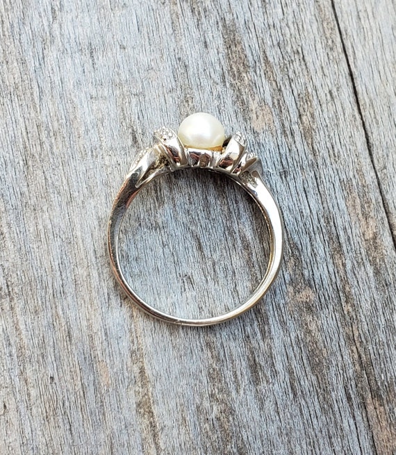 10K Pearl and Diamond Ring - image 4