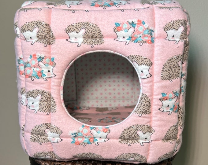 Hedgehog / Guinea Pig House, Hedgehog / Guinea Pig Snuggle Cave