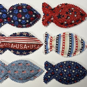 USA 6 Pack Catnip Toys/ Fish Catnip Toys/ Cat Toy / 6 Organic Catnip Toys