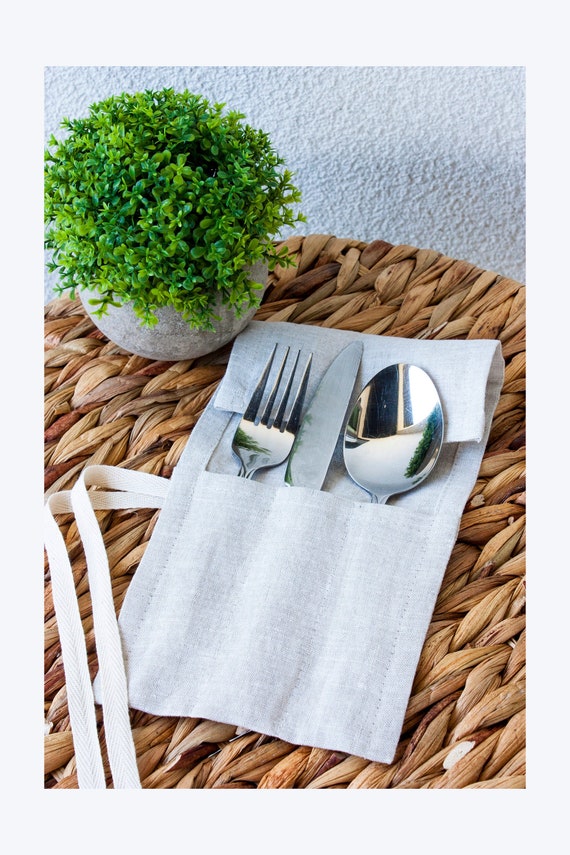 How to Make a Lunchbox Silverware Placemat Roll