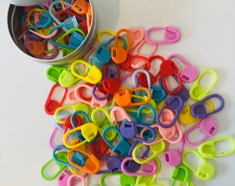 25-Piece Multicolor Plastic Locking Stitch Markers, Placeholders, Progress Keepers, Knitting Crochet Notion