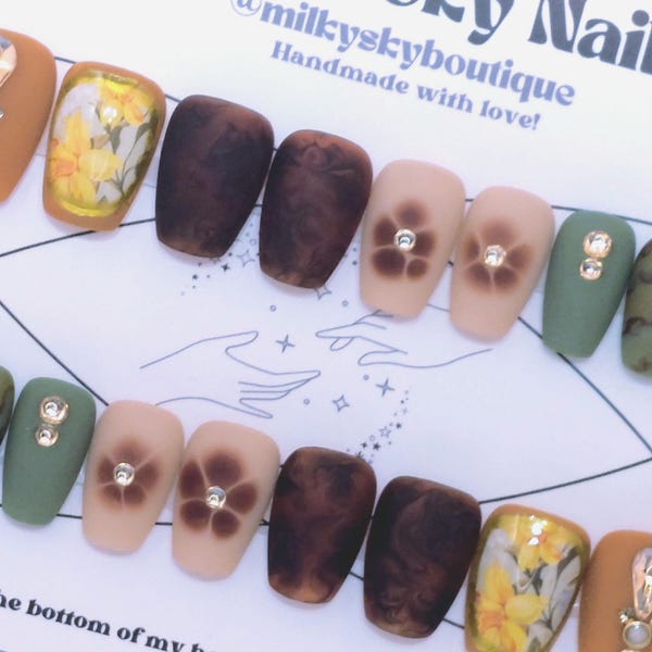 Ensemble complet d'ongles de princesse de la saison des récoltes, 22 pièces, fait main, réutilisable, peint à la main, prêt à être expédié ! Kit de pose gratuit avec chaque kit !