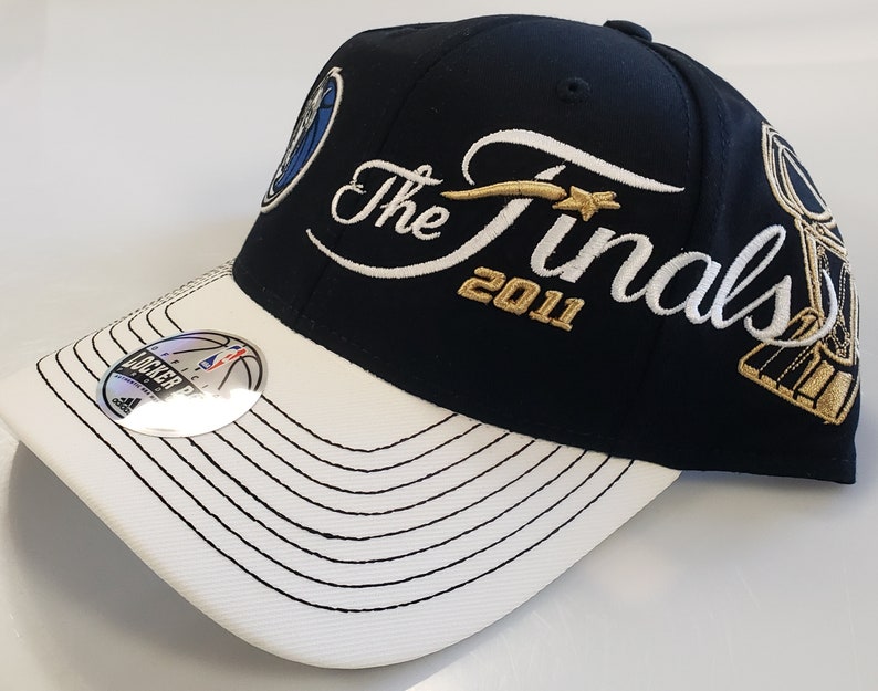 New Dallas Mavericks Champions 2011 Flex Fit Cap