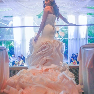 Cascading(vertical) ruffles/flounce bridal train template *please read item details below before purchasing