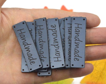 20 Stück Schiefergrau Handmade Motiv Kunstleder Etiketten für handgemachte Artikel 48 x 13 mm | Bastelbedarf DIY