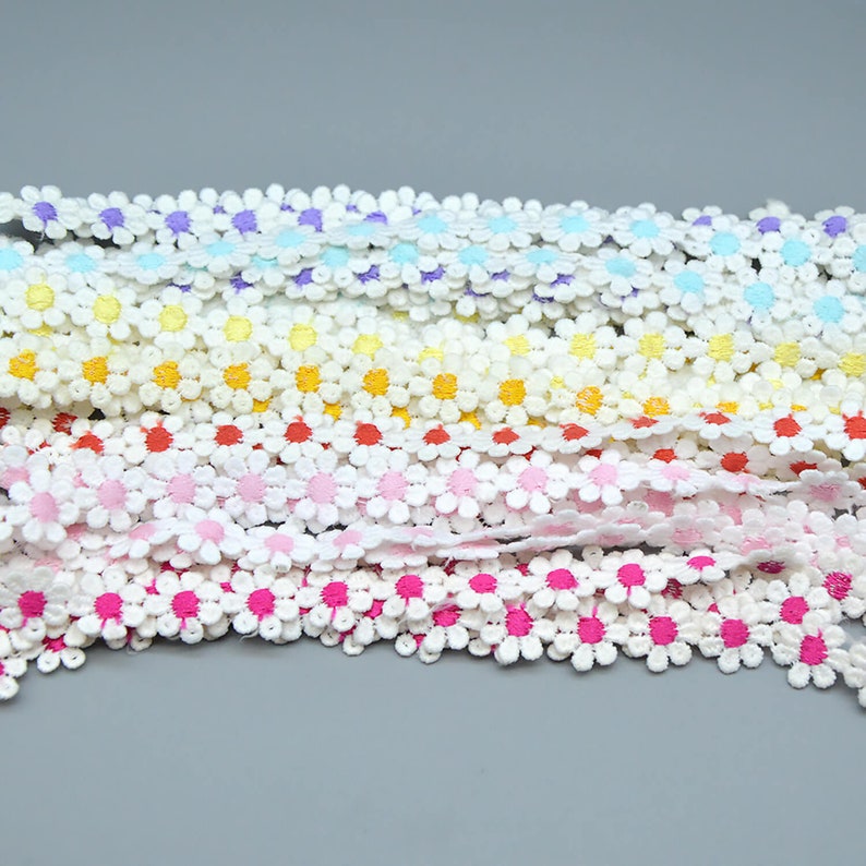 2 yards Assorted Color Daisy Flower Trim Embroidery Fabric Sewing Kid's Children Garment Bag Crafts DIY Accessories 14mm image 2