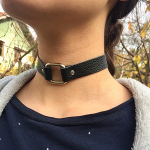 Echtes weiches Leder Choker / Schwarz geprägter Leder Quadrat Ring Choker / Handgemachter Choker