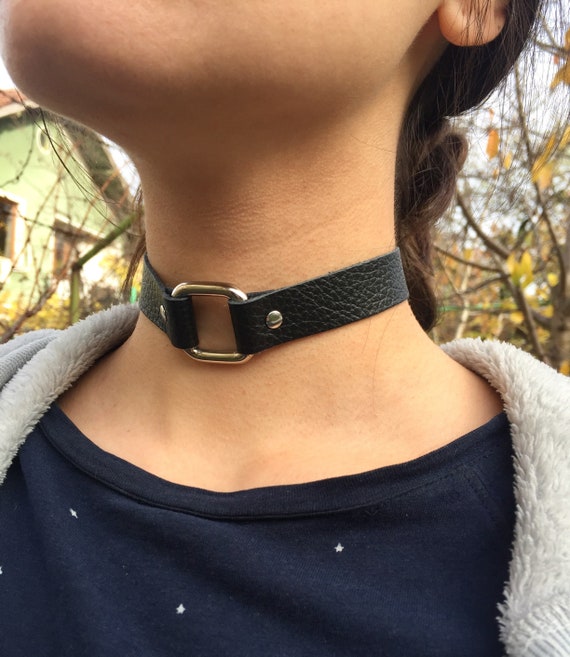 Leather choker deals