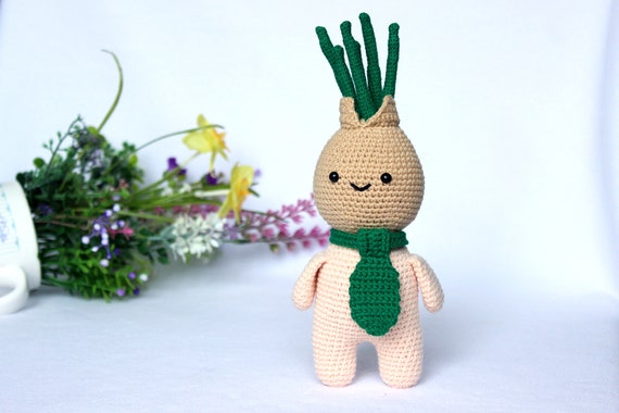 Crochet food doll pattern, Amigurumi onion toy pattern, Crochet bow head pattern, Kitchen decor, Crocheted food pattern, Amigurumi food