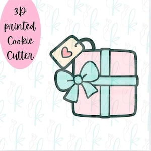 Gift With Tag Cookie Cutter