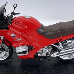 Revell 1:12 スケール BMW R 1100 RS ツーリング ダイキャスト バイク - 新品未使用 箱付き 08872