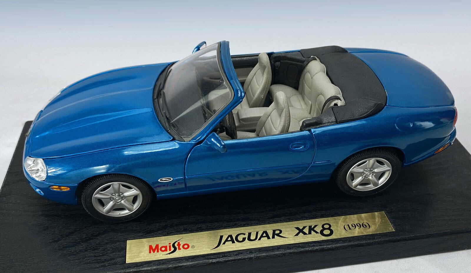 Maisto JAGUAR XK8 ミニカー 1／18 Maisto 1:18 1996 JAGUAR XK8 Convertible Diecast Replica Model