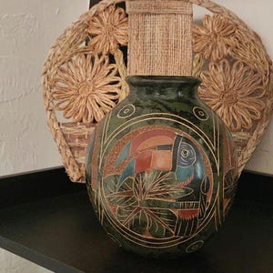 Nicaraguan Contemporary Folk Art Pottery Vase