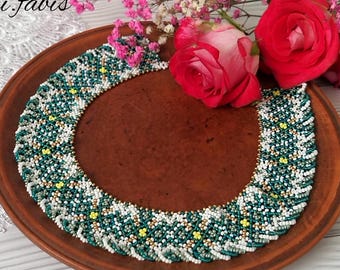 Collar popular ucraniano "Silyanka", collar tradicional ucraniano Gerdan, collar de cuentas hecho a mano, collar verde claro.