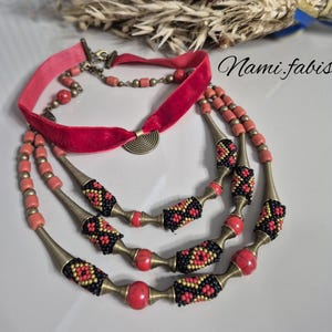 Red traditional Ukrainian beaded necklace, red and black necklace, vintage necklace gift for mom, red jewelry, designer necklace,