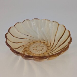 Seashell Swirl Amber Glass Dessert Bowl Hazel Atlas Colonial Capri Depression