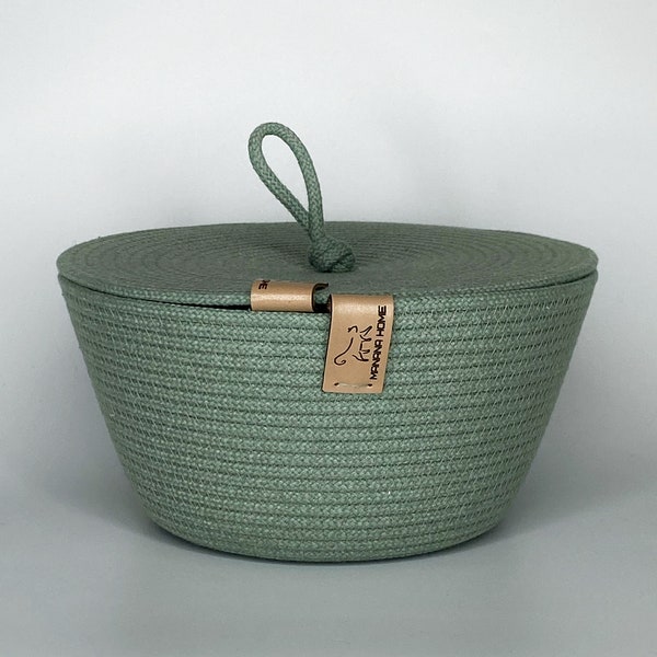 Storage basket with lid. Storage and organization, new home gift