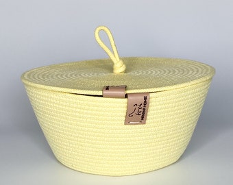 Storage basket with lid. Storage and organization, Rope basket of different colors