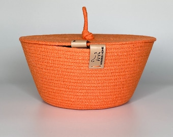 Storage basket with lid. Storage and organization, Round storage basket in different colors