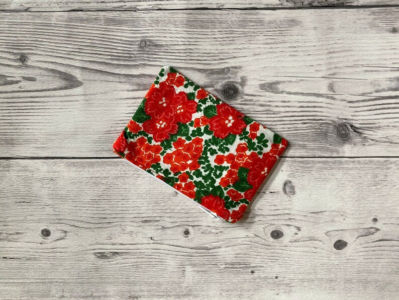 Floral Fabric Zipped Coin Purse: Red Green Fabric Pouch - Etsy UK