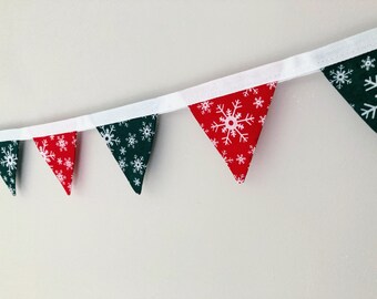 Christmas Mini Bunting: Red and Green Snowflake Fabric Garland